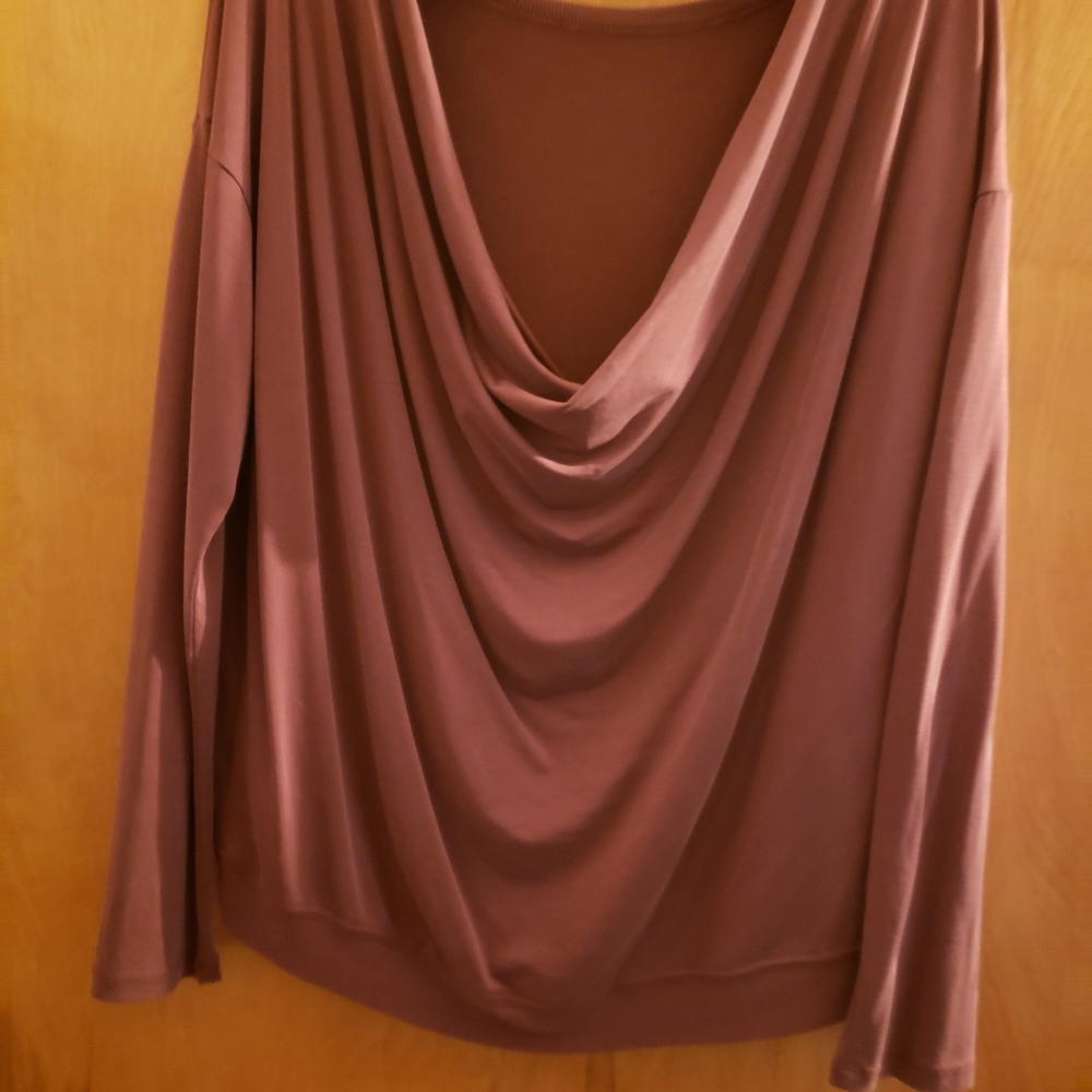 Top - Picture 3 of 3